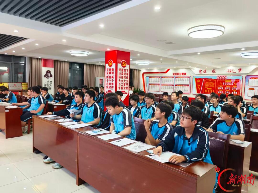 关口前移 望城为职校学子上好工伤预防课