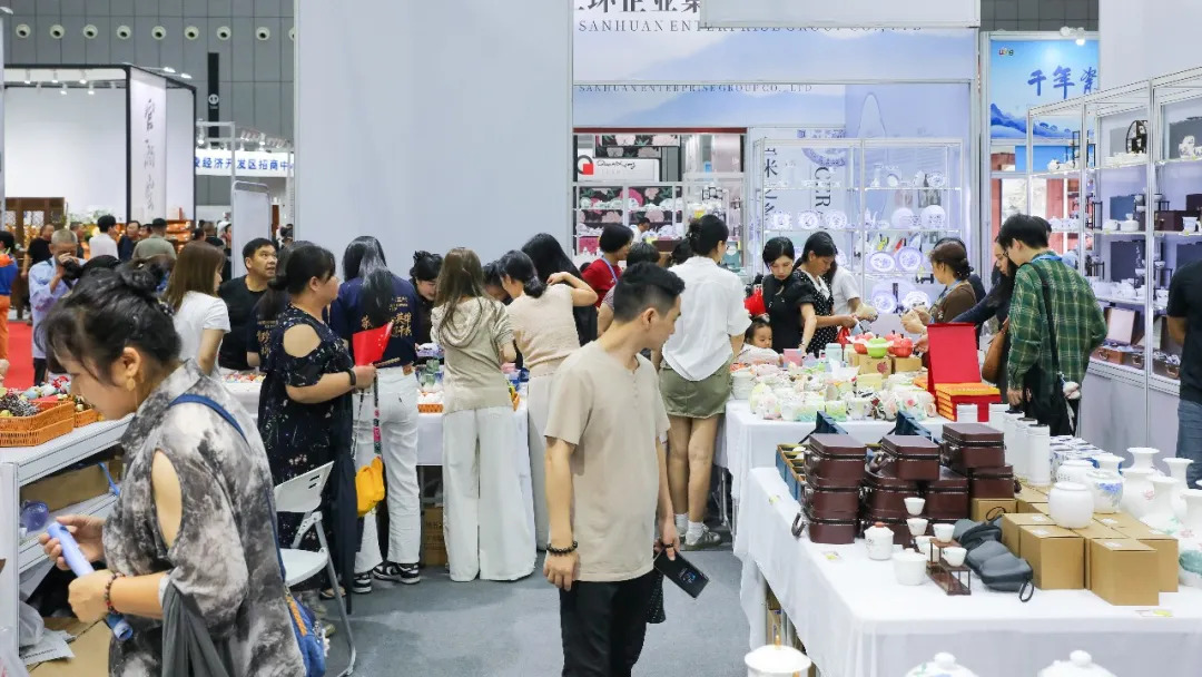 我用最直白、最不绕弯子的方式告诉你,瓷博会可以这么逛→