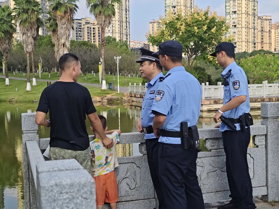 大祥公安:国庆我在岗,平安“警”相随