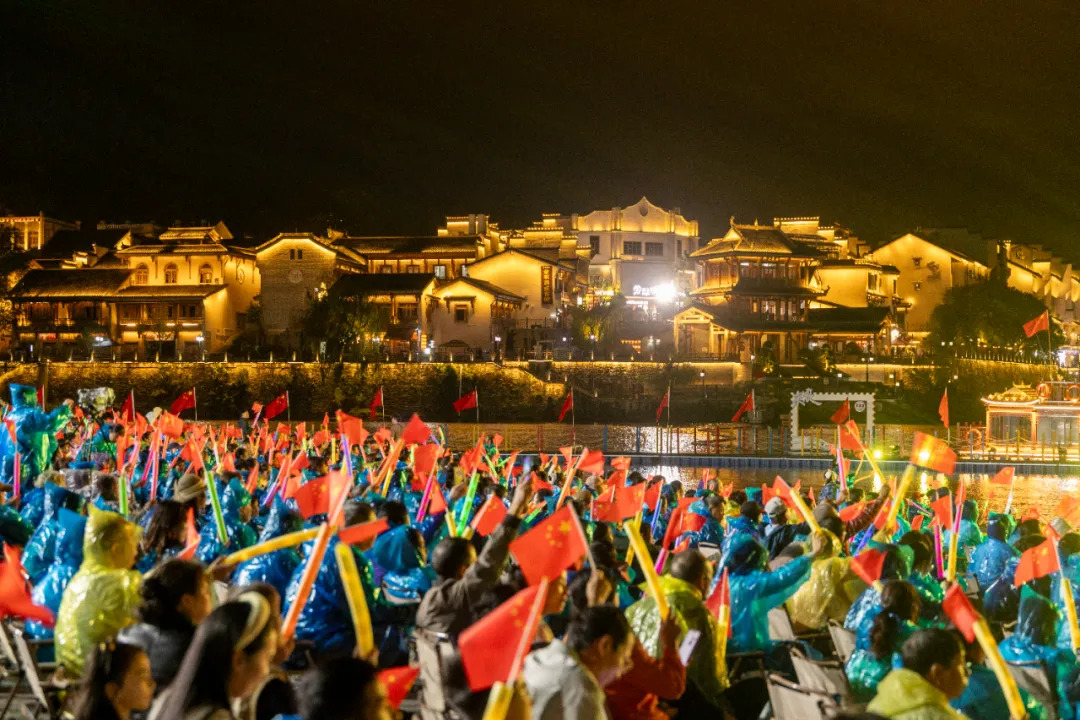 国庆假期第二天,湖南接待游客1294.96万人次