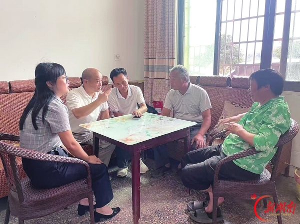 一花兴百业 初心暖万家——记第八届湖南省“人民满意的公务员集体”双峰县锁石镇党委@湖南日报要闻