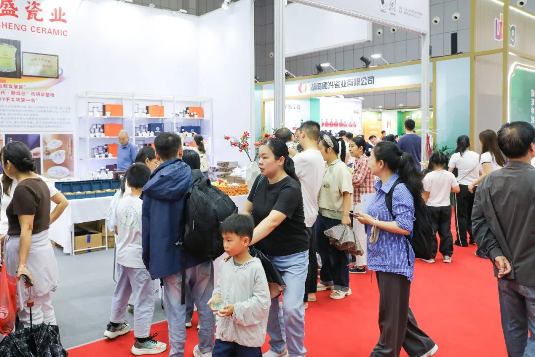 我用最直白、最不绕弯子的方式告诉你,瓷博会可以这么逛→