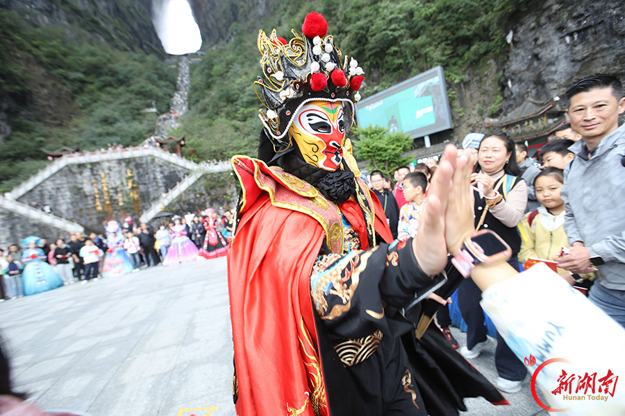 沉浸式文旅盛宴庆国庆