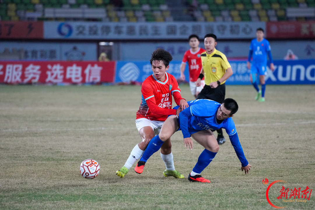 “湘超”第九轮:张家界队主场1比1战平怀化队,双方各取1分