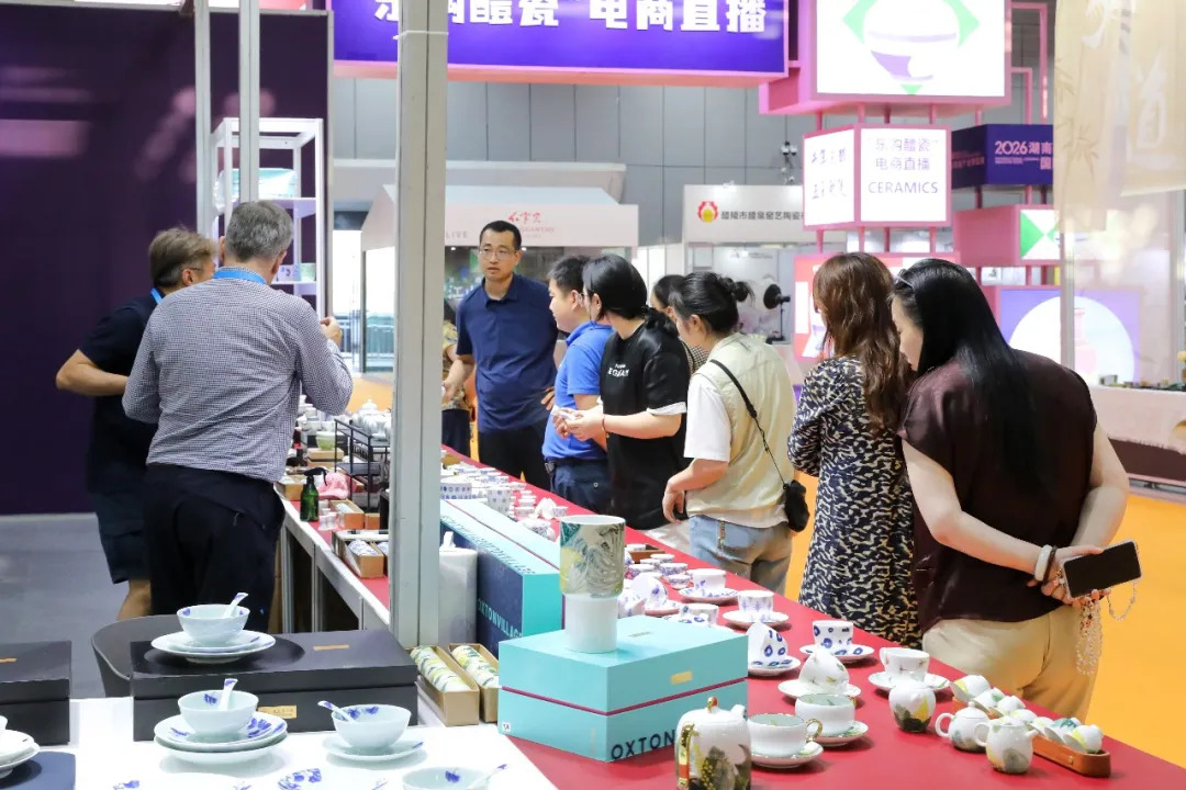 我用最直白、最不绕弯子的方式告诉你,瓷博会可以这么逛→