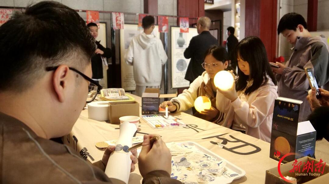 里耶古城夜游上新 多彩活动迎国庆
