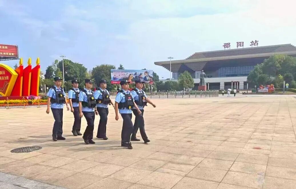 大祥公安:国庆我在岗,平安“警”相随
