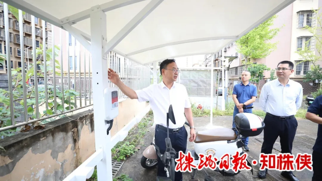 何恩广督导检查国庆假期安全生产、促消费工作