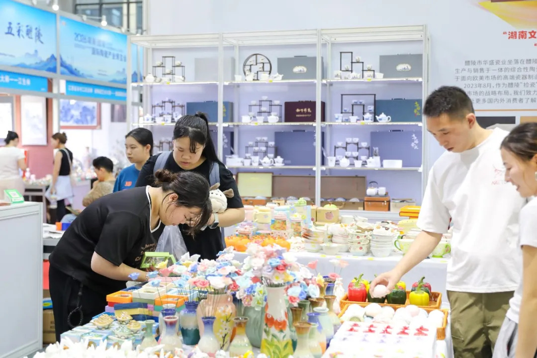 我用最直白、最不绕弯子的方式告诉你,瓷博会可以这么逛→