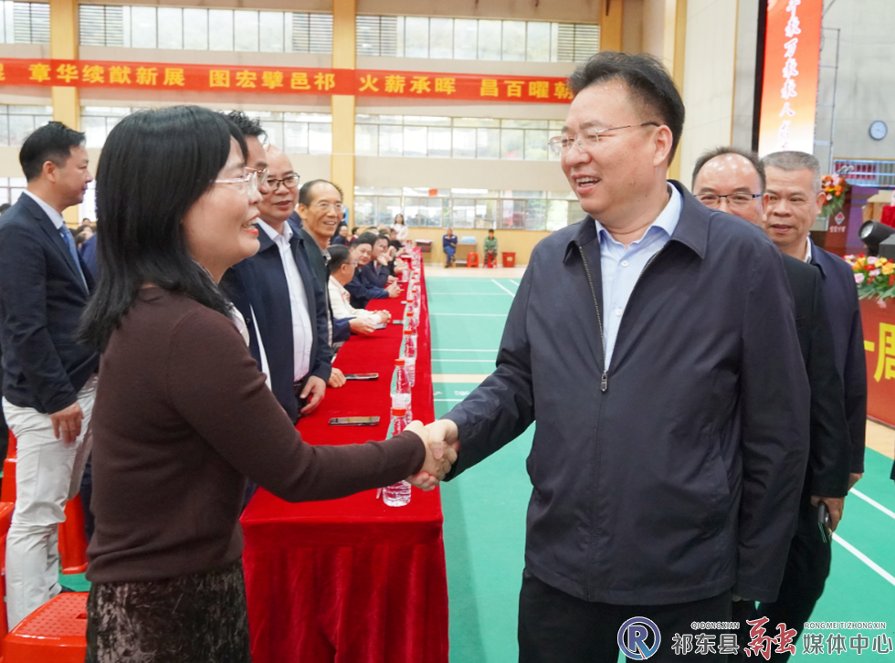 祁东县育贤中学:万千学子归巢 共叙育贤深情