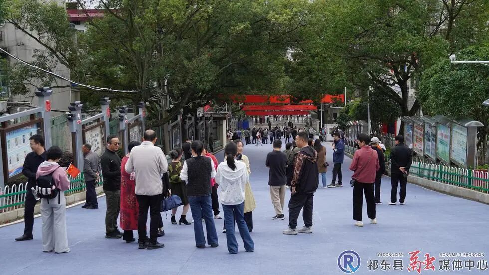 祁东县育贤中学:万千学子归巢 共叙育贤深情
