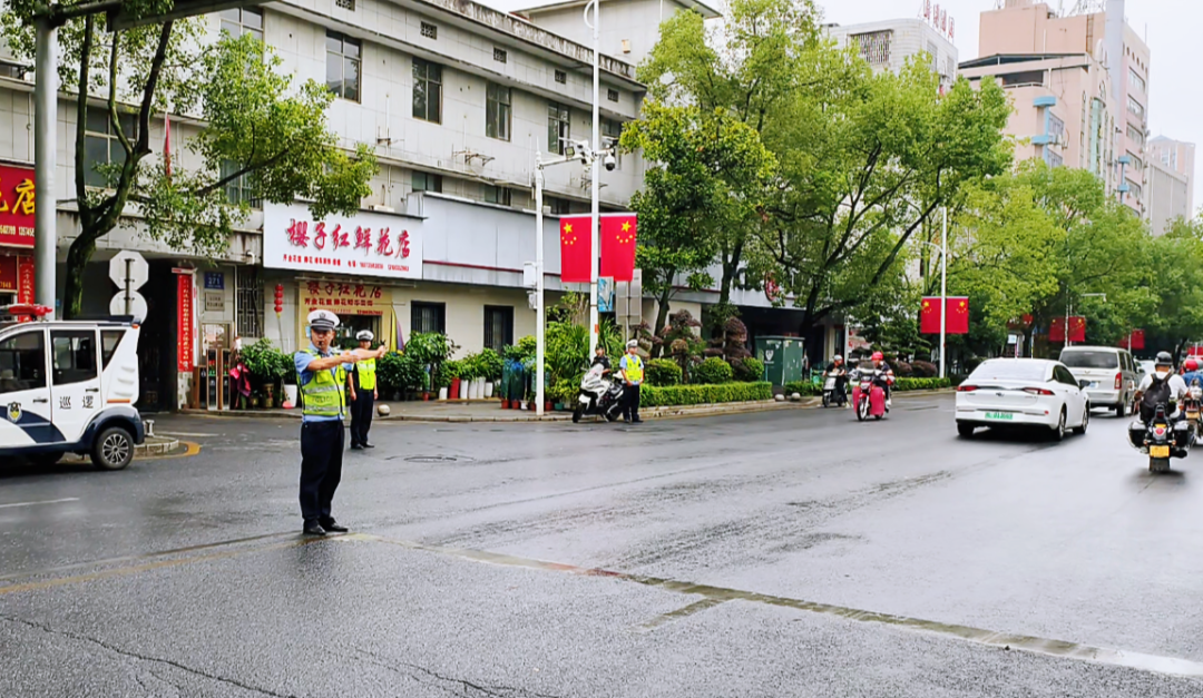 国庆我在岗｜坚守，守护万家安宁