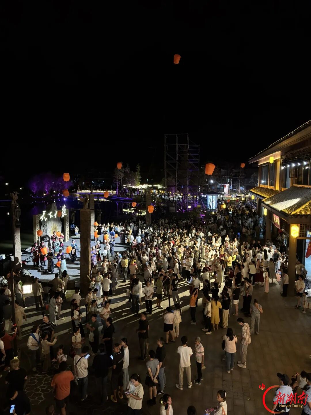 九嶷圣地 争创5A(264)丨 南风集夜景封神了,我连眨眼都怕错过