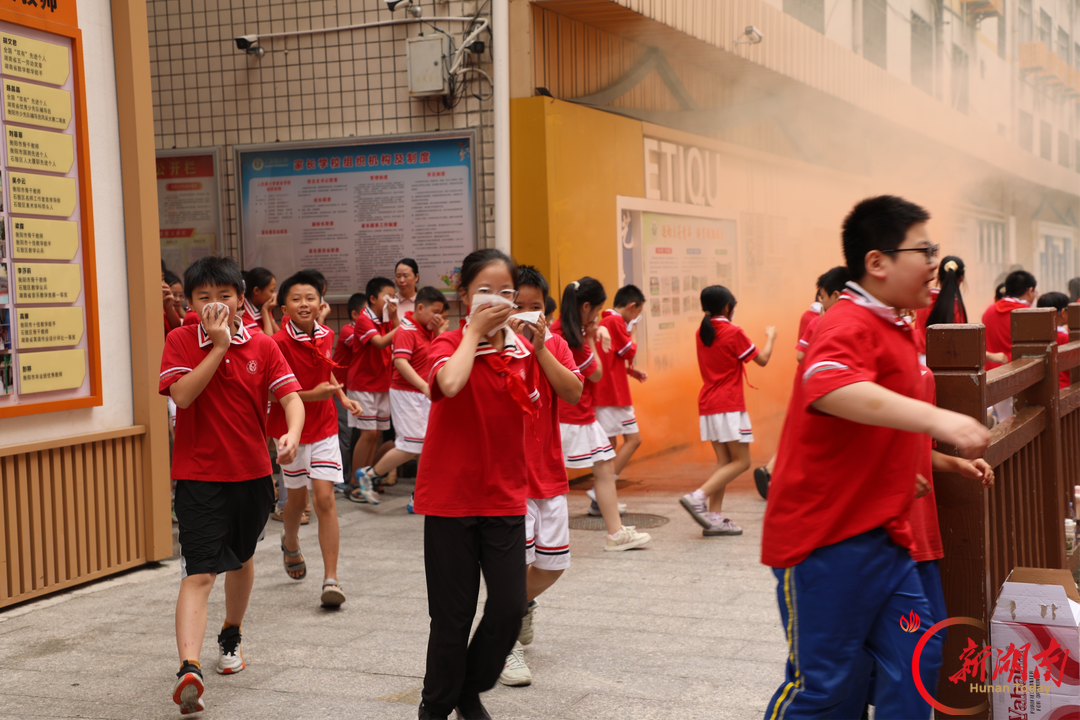 防患于未“燃” ！石鼓区人民路小学开展消防应急疏散演练