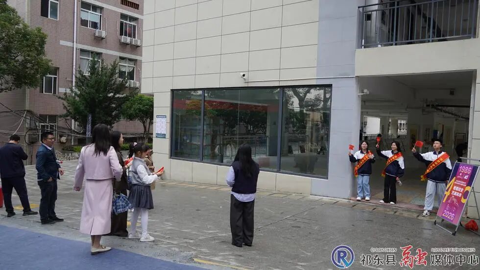 祁东县育贤中学:万千学子归巢 共叙育贤深情