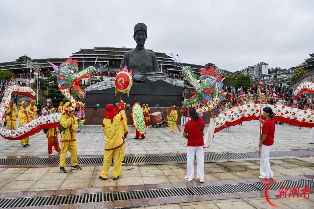 国庆七天 乐在五溪㉒|湘桂黔民族大巡游上演“最炫民族风”