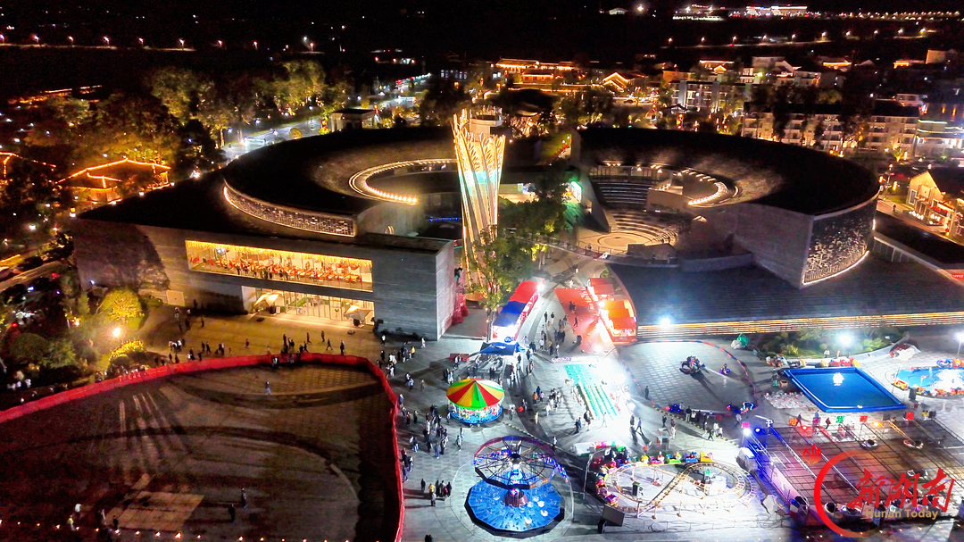 国庆七天 乐在五溪⑳｜非遗火秀燃动国庆！安江农耕文化旅游区夜游热闹非凡
