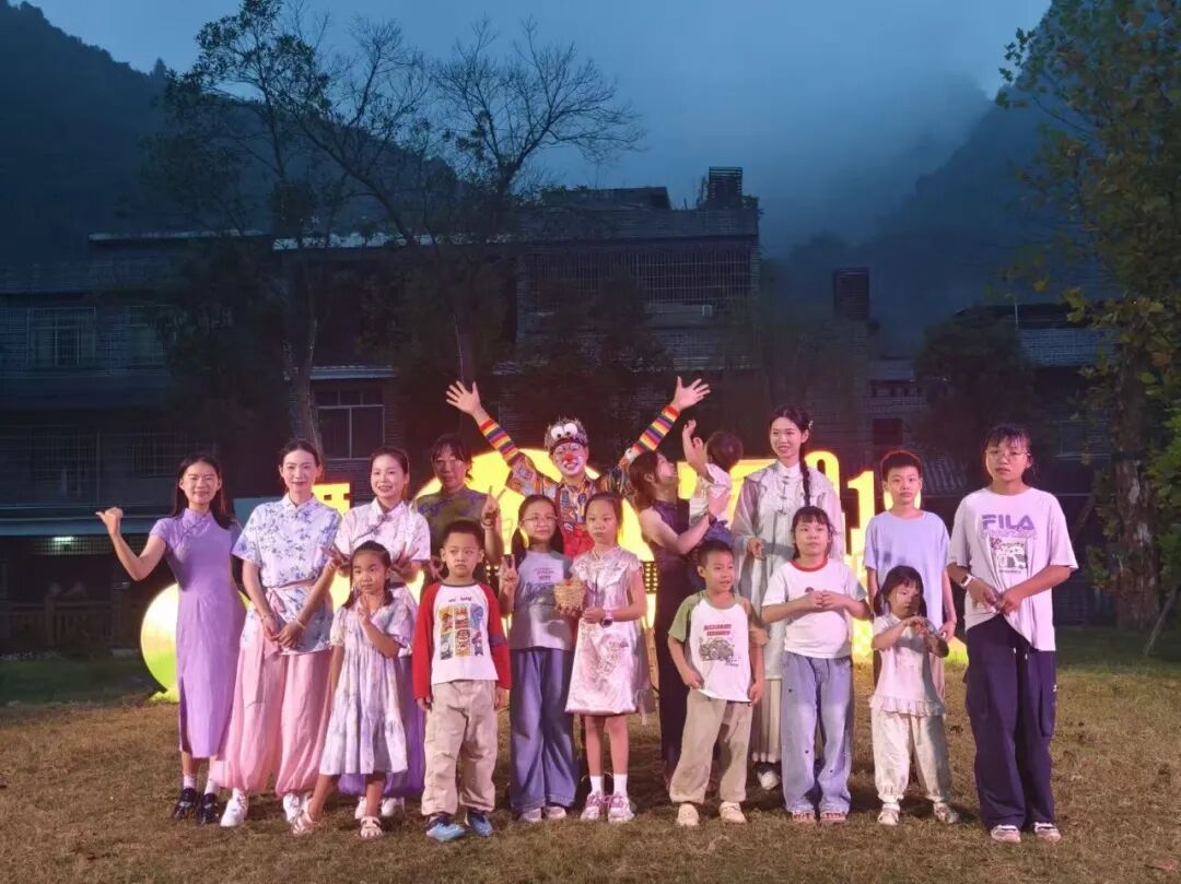 九嶷圣地 争创5A(264)丨 南风集夜景封神了,我连眨眼都怕错过