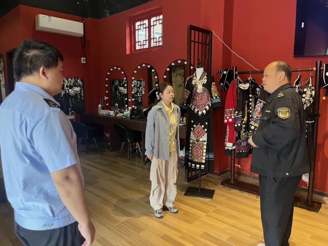 “十一”乐游张家界丨张家界市场监管部门以“监管蓝”守护“中国红”