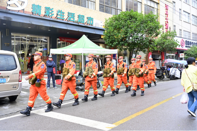 坚守一线护民安 长沙消防救援机动支队组织开展国庆防火专项行动