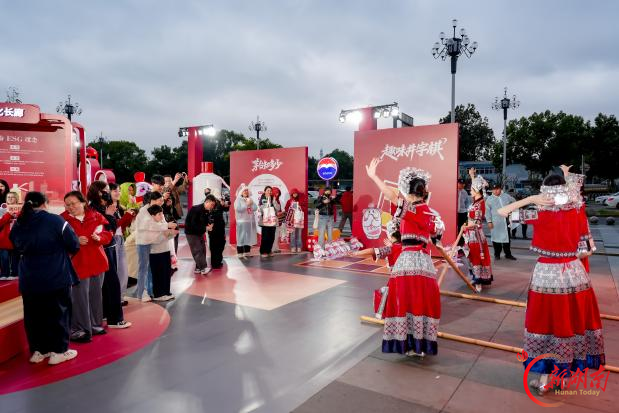 国庆打卡新去处!茅台“香飘”长沙万达,三天圈粉近万人