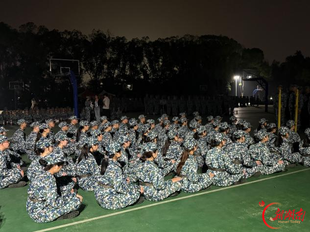 青春正步走丨迷彩淬炼少年心,军训筑梦新征程