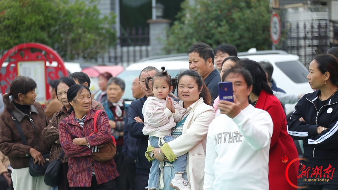 国庆不忙 来趟衡阳｜衡南县花桥镇乡村篮球赛烘热国庆节日氛围