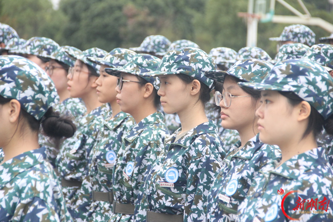 青春正步走丨我眼中的军训现场