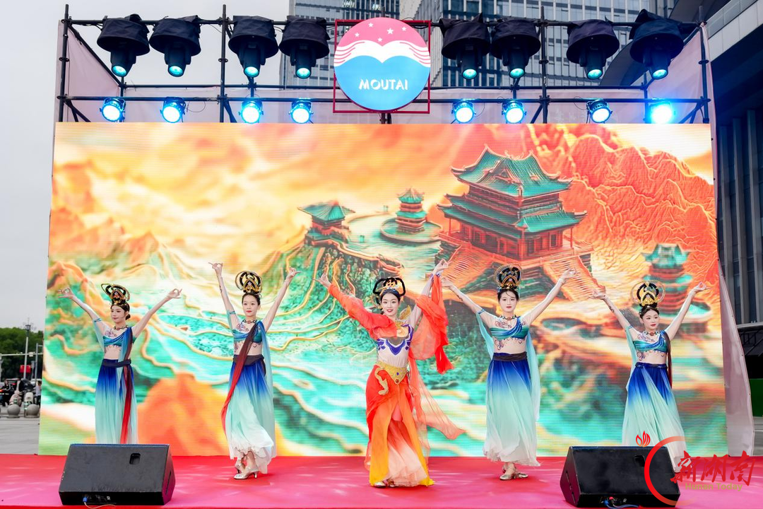国庆打卡新去处!茅台“香飘”长沙万达,三天圈粉近万人