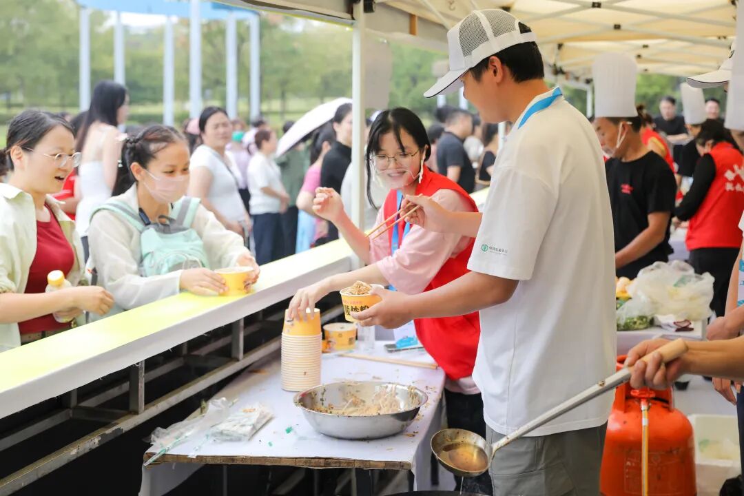 因你们，瓷博更美、瓷都更暖！