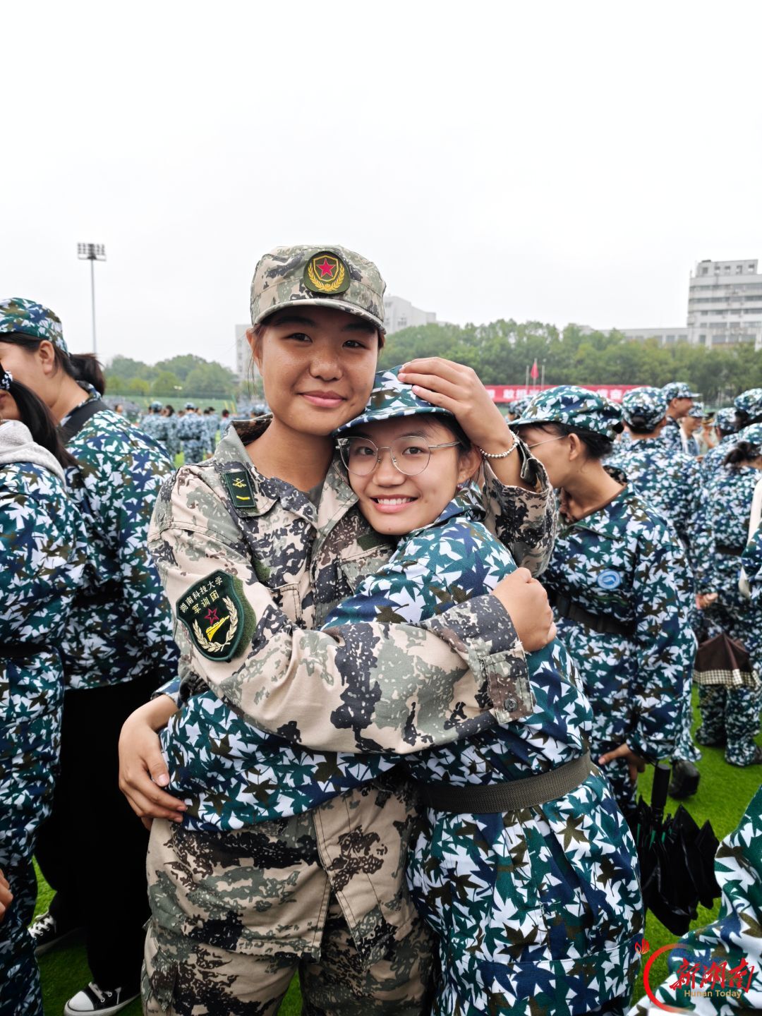 青春正步走|迷彩留痕,相逢与告别都滚烫