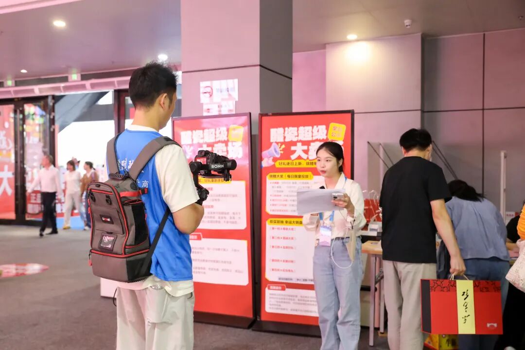 因你们，瓷博更美、瓷都更暖！