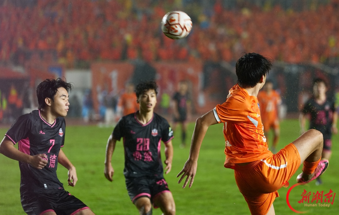 2026湘超·第九轮图集1 | 雨夜绿茵互砺锋芒！益阳主场1:1战平常德