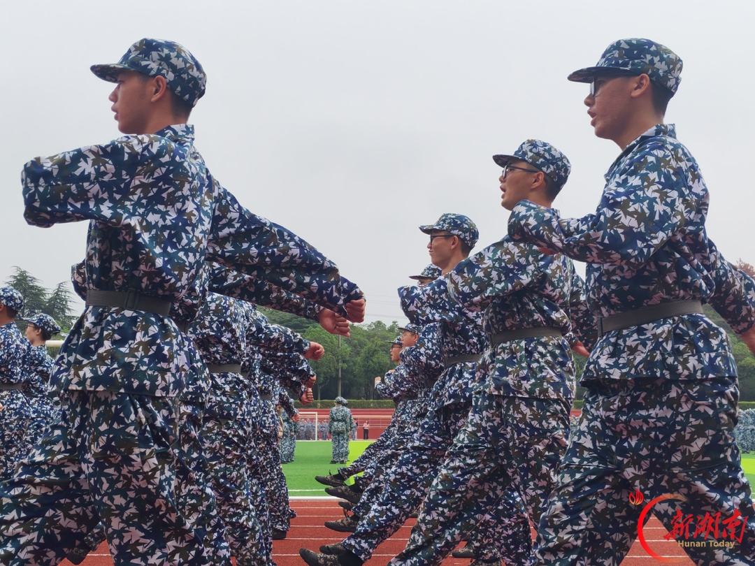青春正步走|学长对你说:备好行囊,护好身体,认好同窗,军训便是青春好时光