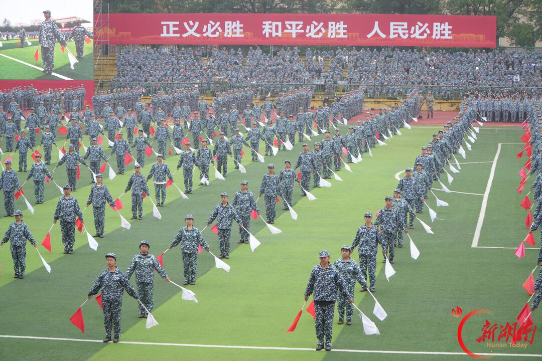 青春正步走|晨光为幕,迷彩生辉