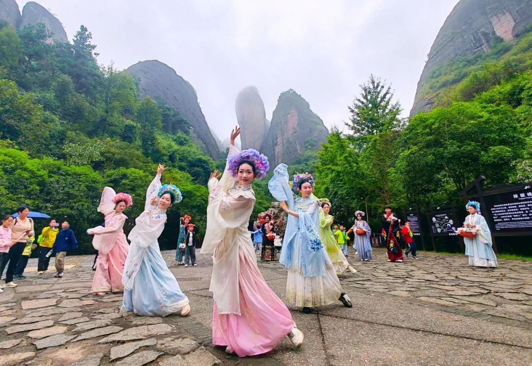 国庆假期第五天，湖南接待游客1328.02万人次