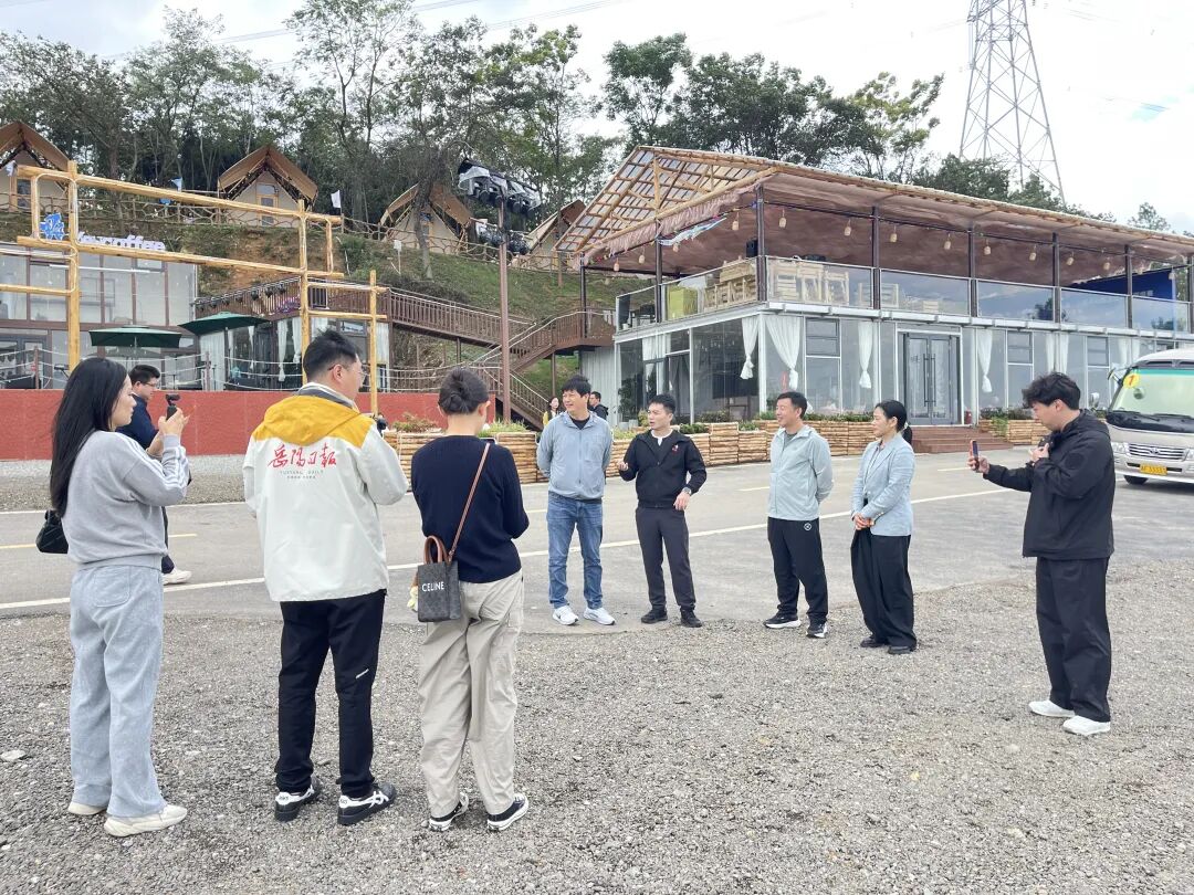 康巴赫周和平：岳阳队进湘超决赛，奖100万元！还希望建足球场