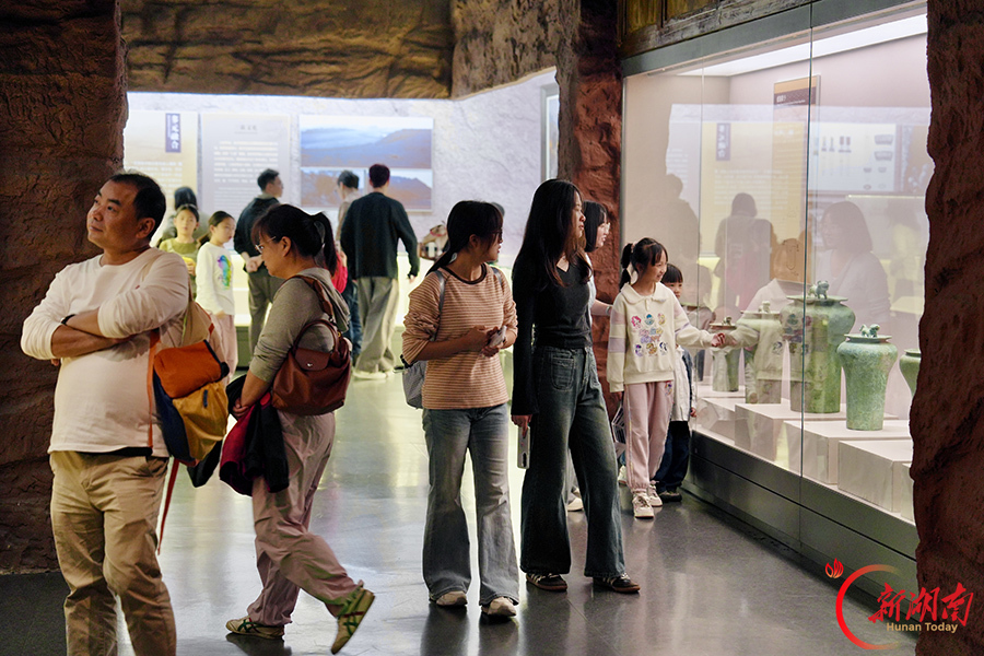 观展寻宝品非遗 文博场馆度假期