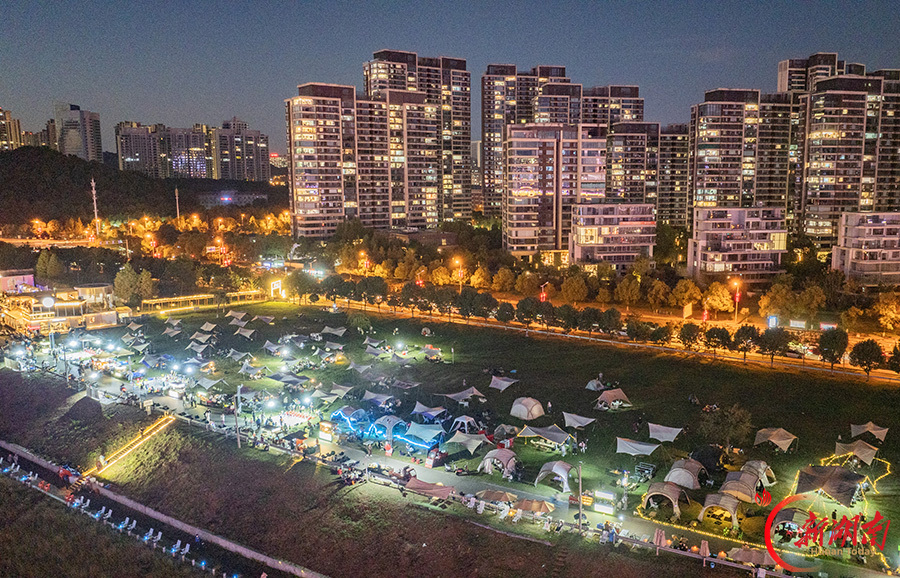 灯火耀湘江 烟火闹夜游