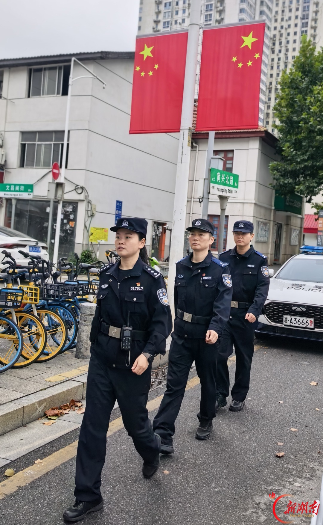 长沙旅游火 警察护民安