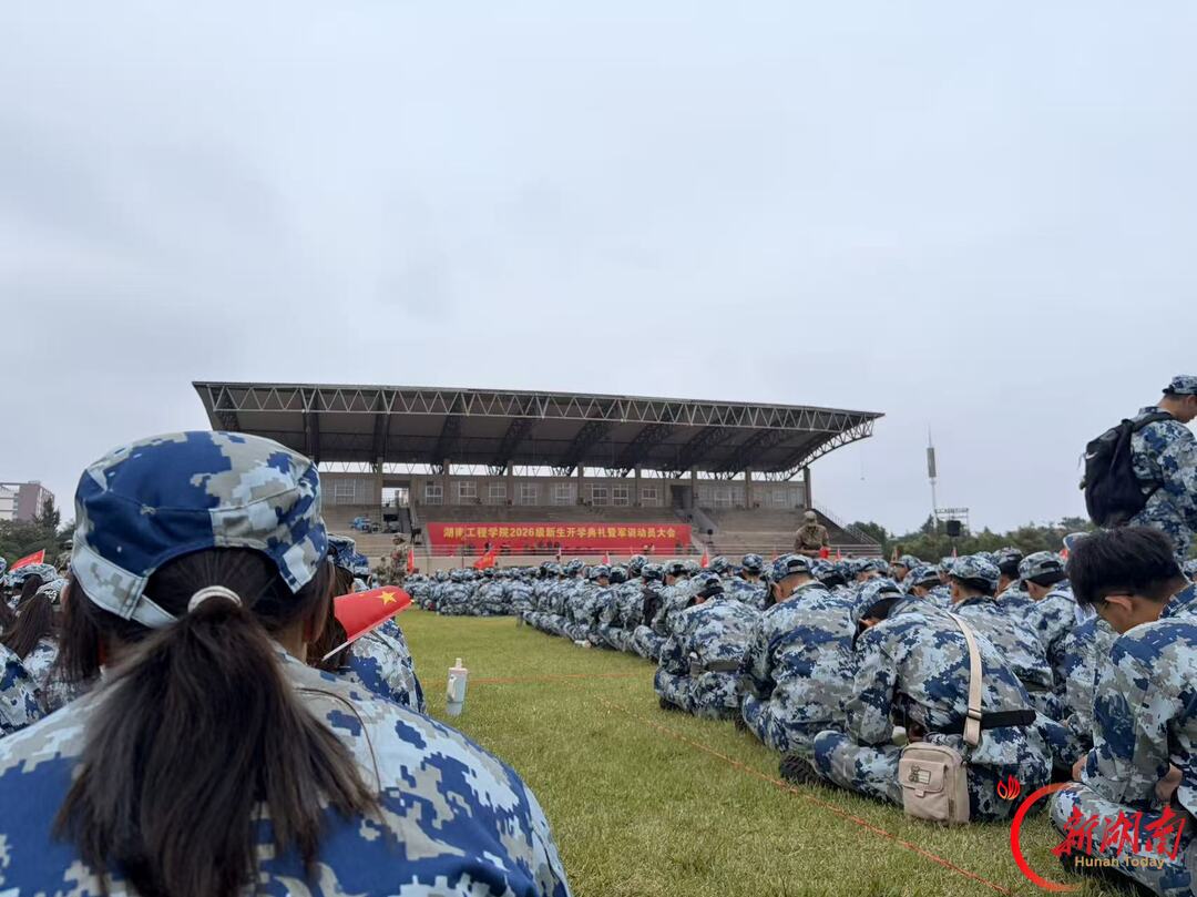 青春正步走丨褪去迷彩,青春的正步才刚刚迈开