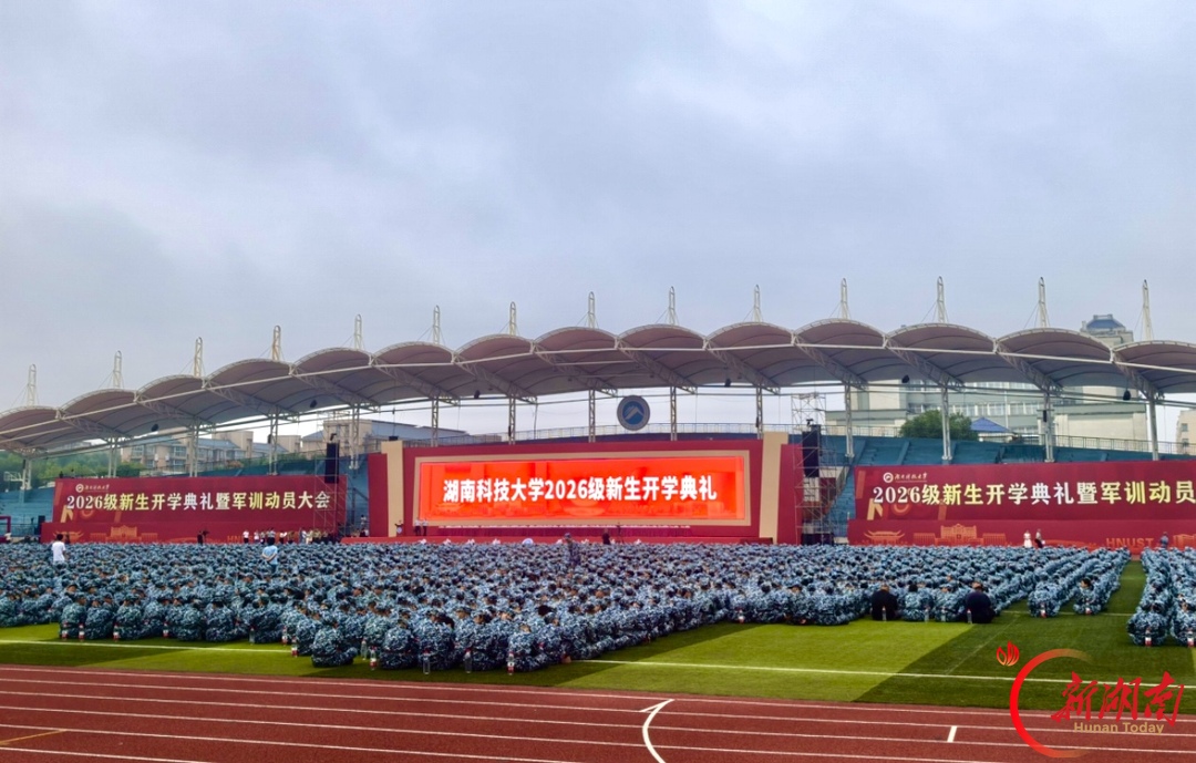 青春正步走｜迷彩砺青春 正步启新程