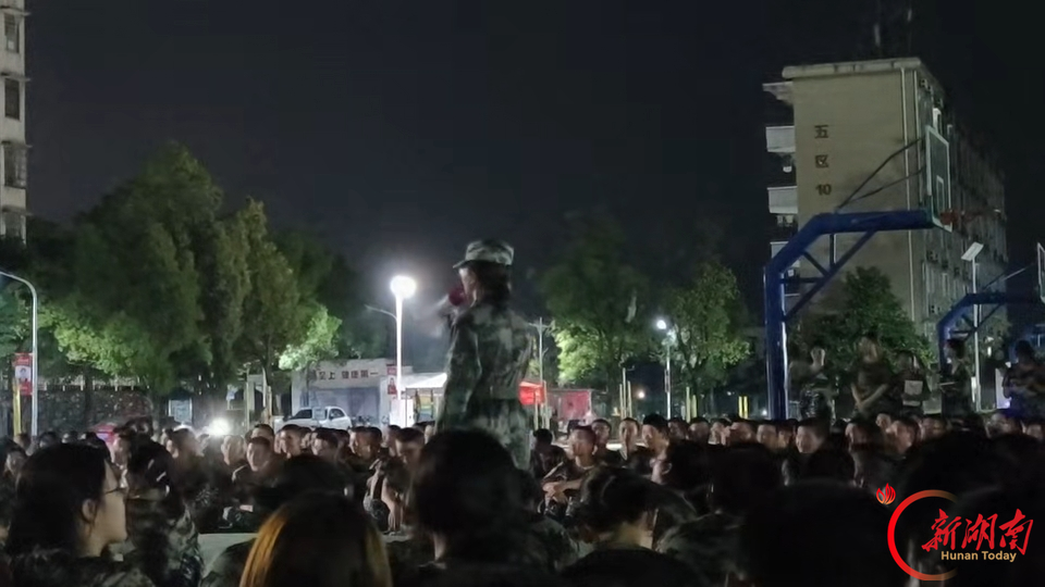 青春正步走丨呆瓜到铁蛋的蜕变