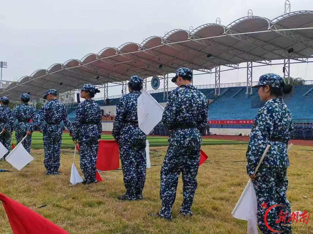 青春正步走丨烈日下的蜕变:从个体到集体