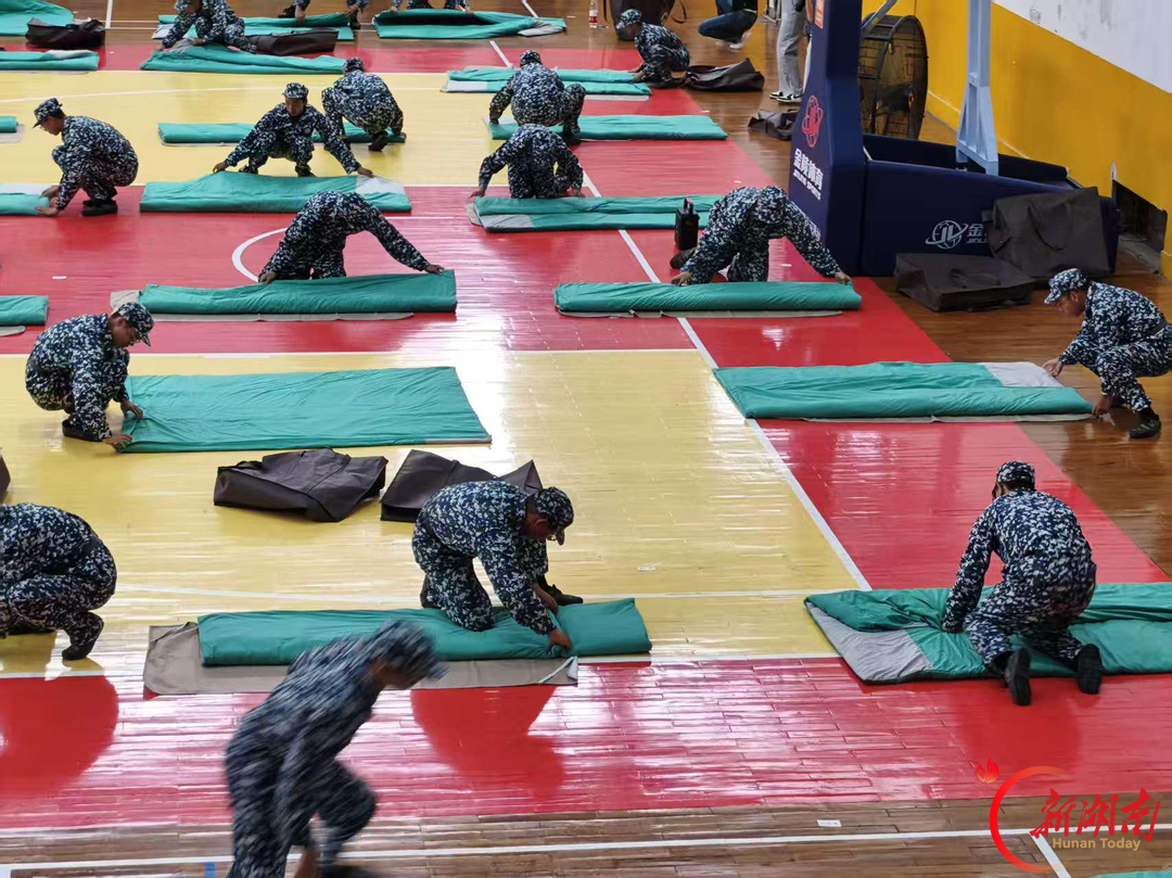 青春正步走丨迷彩淬初心 少年赴新程——学姐观新生军训有感