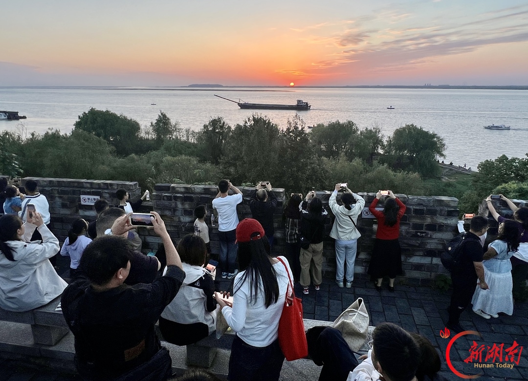 图集|洞庭夕照醉游人