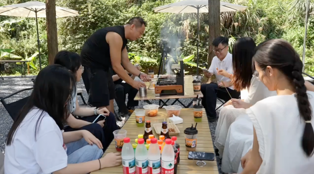 听瀑布喝咖啡,北湖这个小众点位火了!