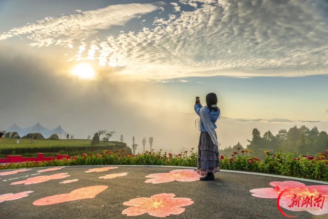 国庆七天 乐在五溪|洪江区嵩云山:云翻浪涌,绝美日出