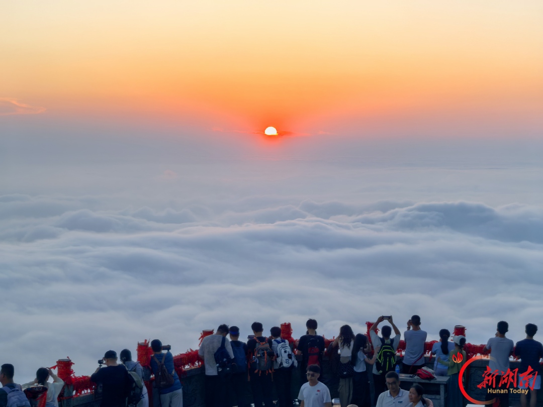 国庆假期,南岳衡山文旅市场热度十足