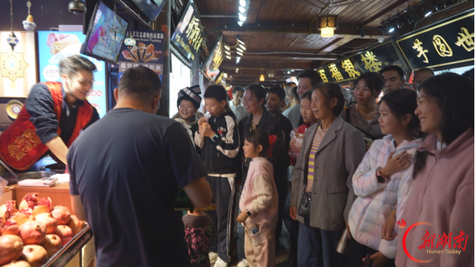 入境游升温 非遗消费旺 新场景上新